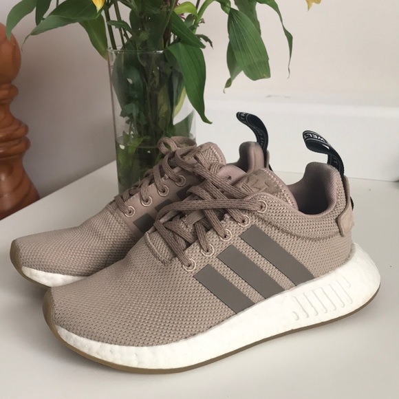 adidas nmd r2 beige